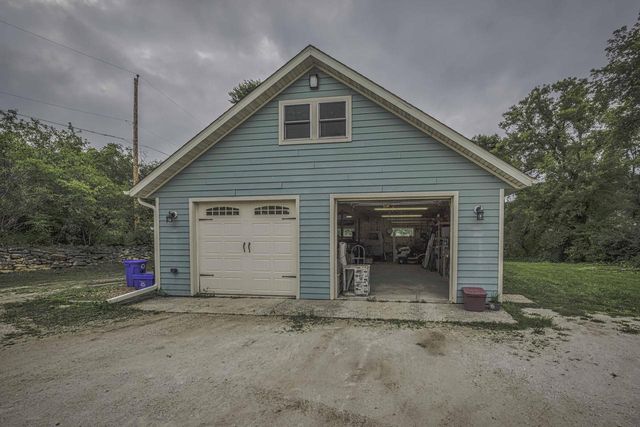 N14W28039 Silvernail ROAD, Pewaukee, WI 53072