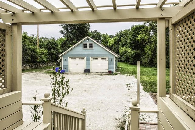 N14W28039 Silvernail ROAD, Pewaukee, WI 53072
