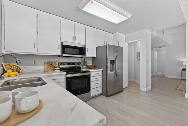 4420 Oxwood Dr, Sacramento, CA 95826