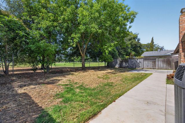 4420 Oxwood Dr, Sacramento, CA 95826