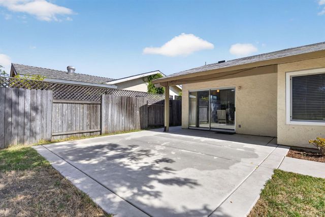 4420 Oxwood Dr, Sacramento, CA 95826