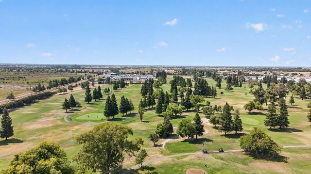 4420 Oxwood Dr, Sacramento, CA 95826