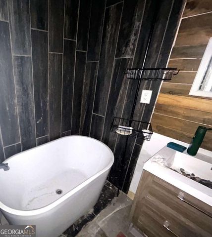 1855 Oakmont Drive NW, Atlanta, GA 30314