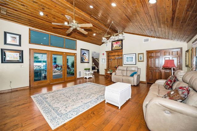 1944 LEVINE LANE, Clearwater, FL 33760