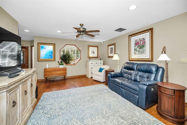 1944 LEVINE LANE, Clearwater, FL 33760