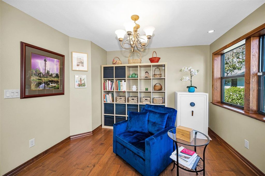 Image 36 of property listing at 1944 LEVINE LANE, Clearwater, FL 33760