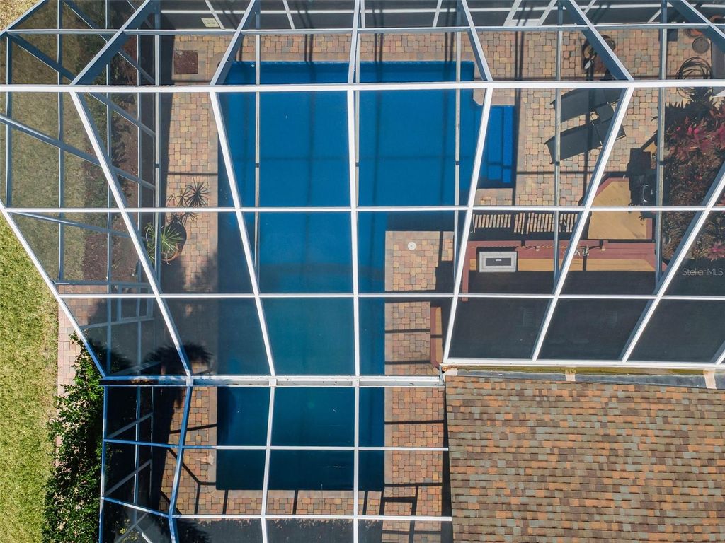 Image 72 of property listing at 1944 LEVINE LANE, Clearwater, FL 33760