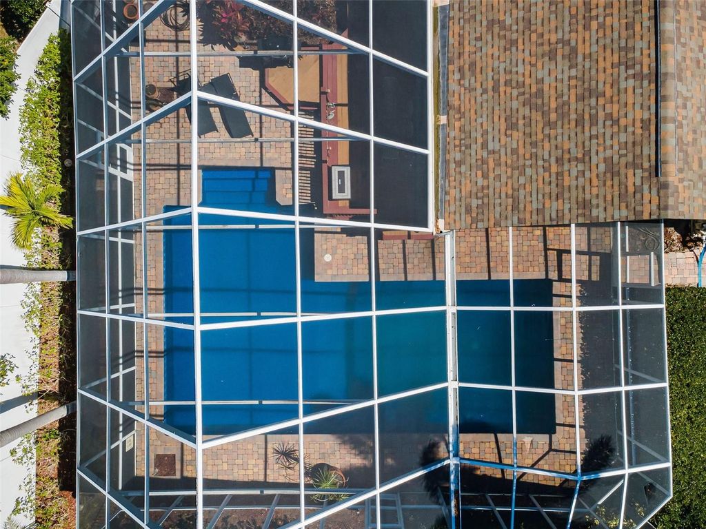 Image 79 of property listing at 1944 LEVINE LANE, Clearwater, FL 33760