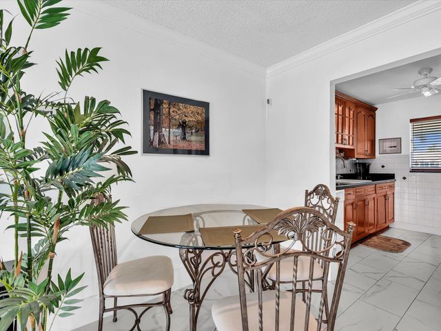 2017 SW Golf Lane 109, Boynton Beach, FL 33426