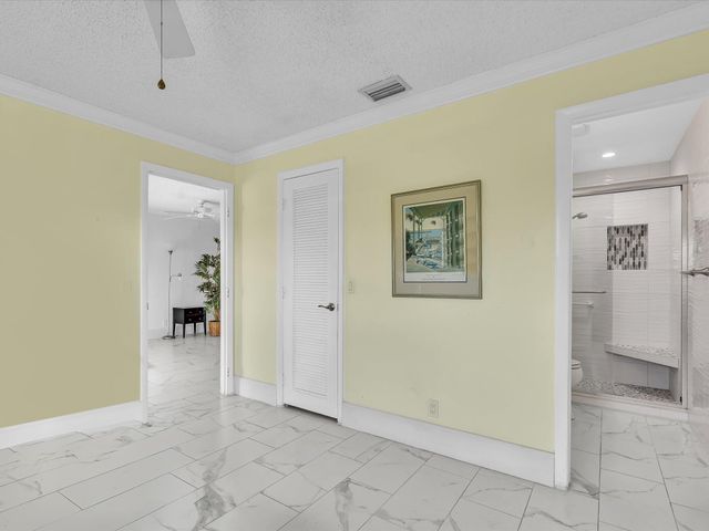 2017 SW Golf Lane 109, Boynton Beach, FL 33426