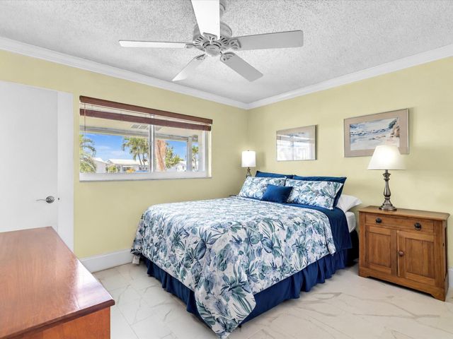 2017 SW Golf Lane 109, Boynton Beach, FL 33426
