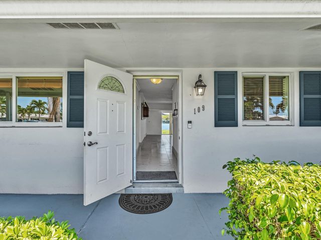2017 SW Golf Lane 109, Boynton Beach, FL 33426
