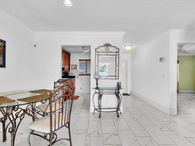 2017 SW Golf Lane 109, Boynton Beach, FL 33426