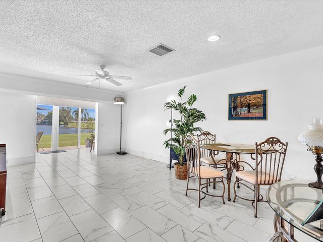 2017 SW Golf Lane 109, Boynton Beach, FL 33426