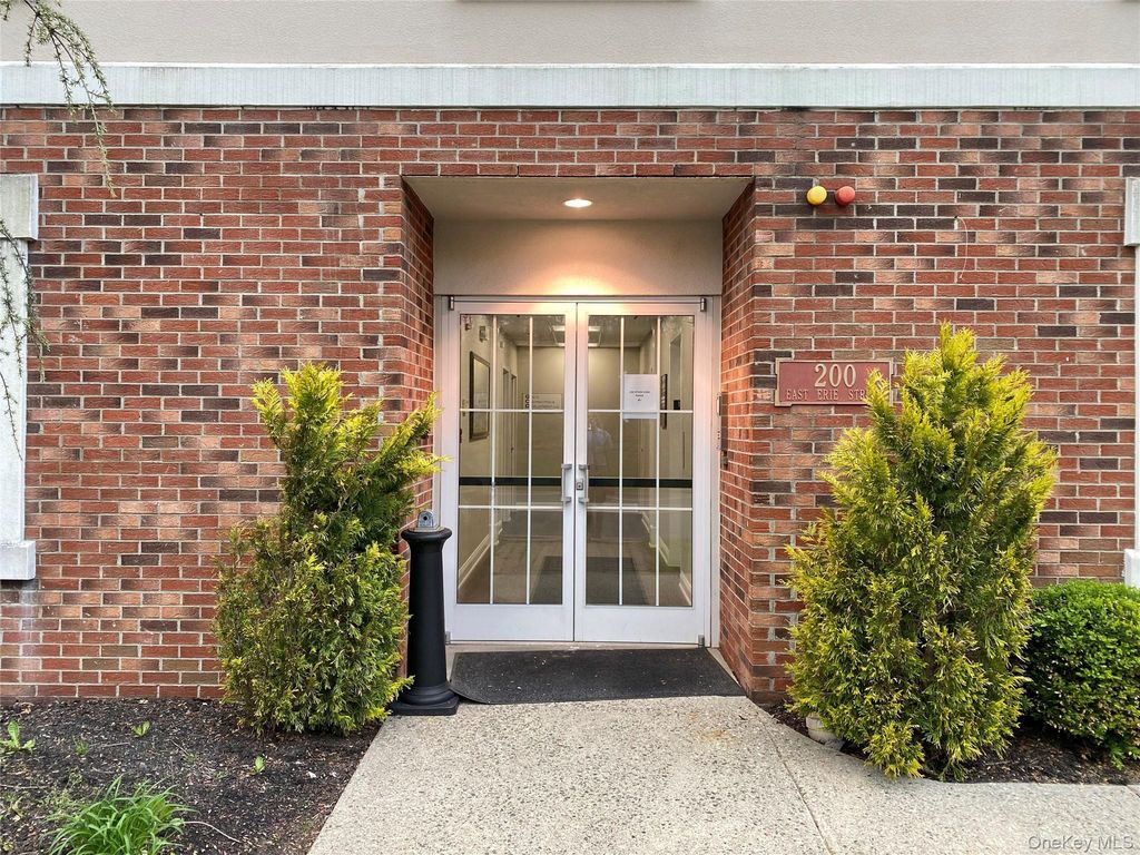 200 E Erie Street 2S, Blauvelt, NY 10913