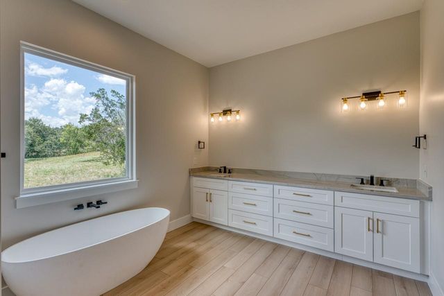 1310 Cats Eye, Horseshoe Bay, TX 78657