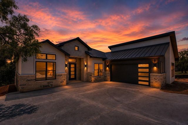 1310 Cats Eye, Horseshoe Bay, TX 78657