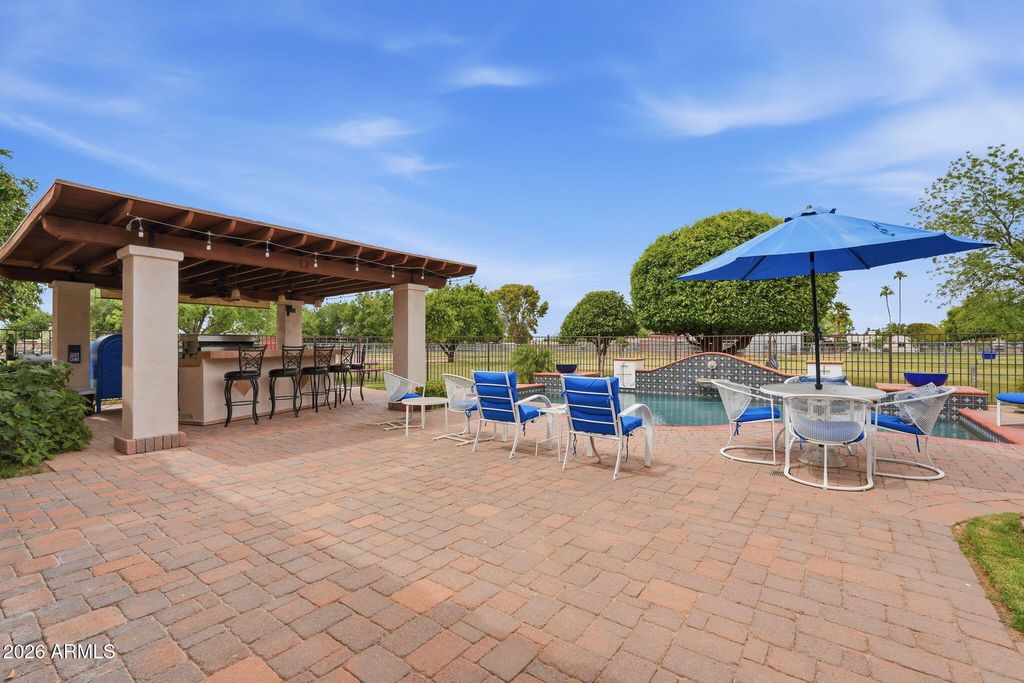 Image 11 of property listing at 332 E HARRISON Street, Gilbert, AZ 85295
