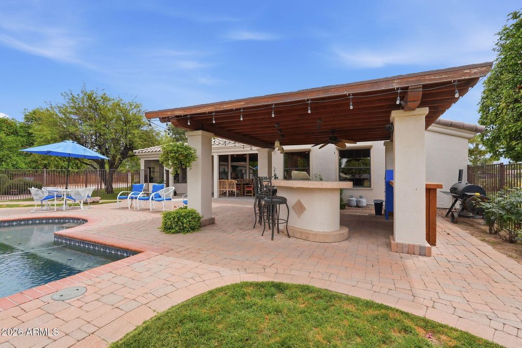 Image 19 of property listing at 332 E HARRISON Street, Gilbert, AZ 85295