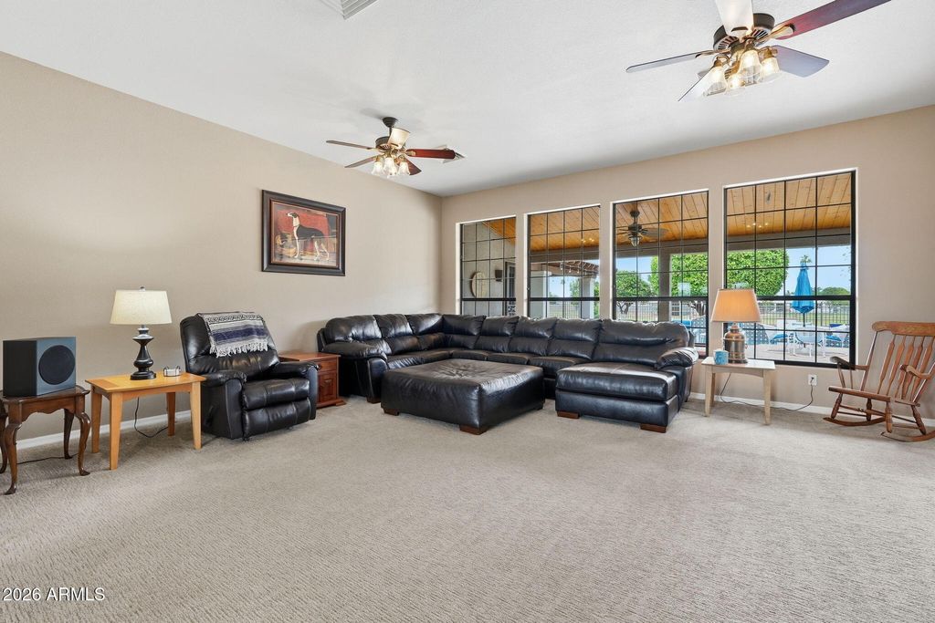 Image 23 of property listing at 332 E HARRISON Street, Gilbert, AZ 85295