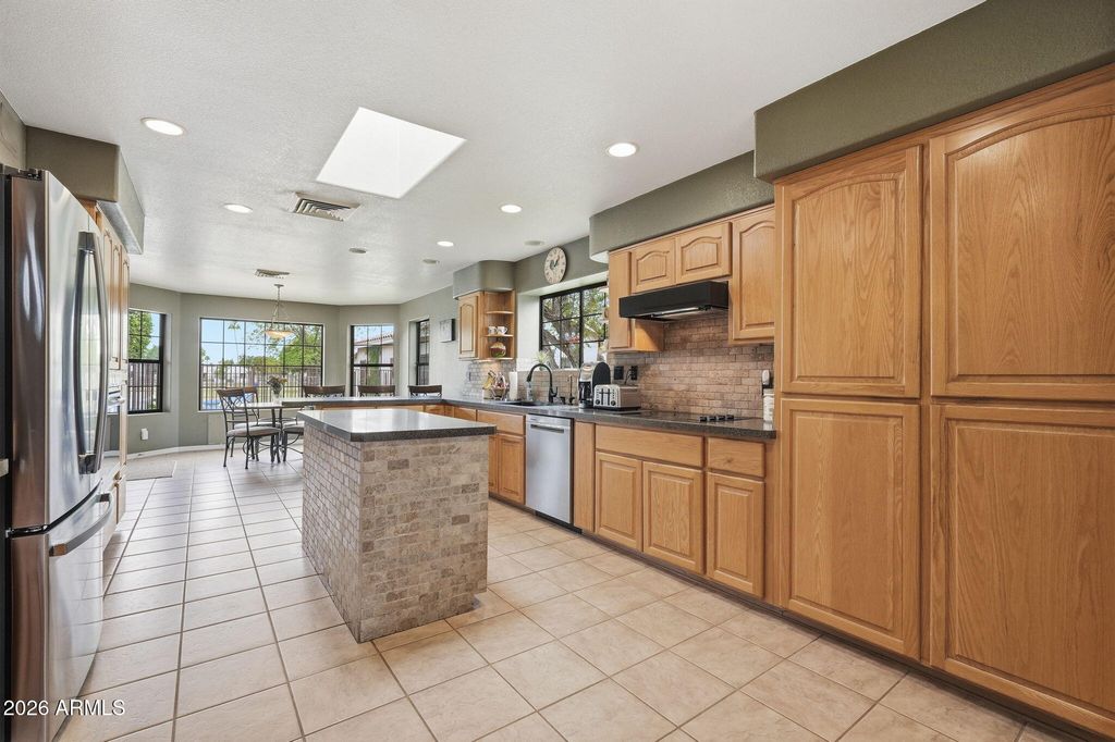 Image 32 of property listing at 332 E HARRISON Street, Gilbert, AZ 85295