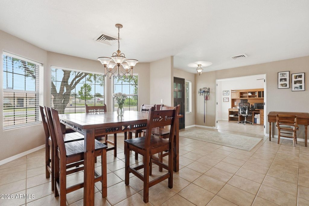 Image 35 of property listing at 332 E HARRISON Street, Gilbert, AZ 85295