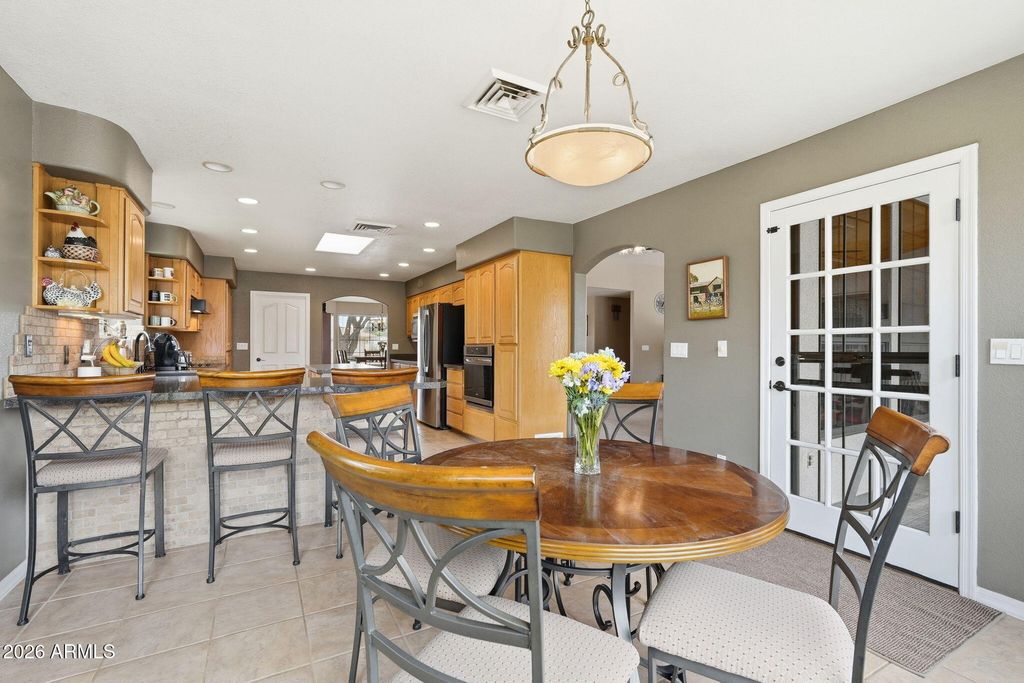 Image 39 of property listing at 332 E HARRISON Street, Gilbert, AZ 85295