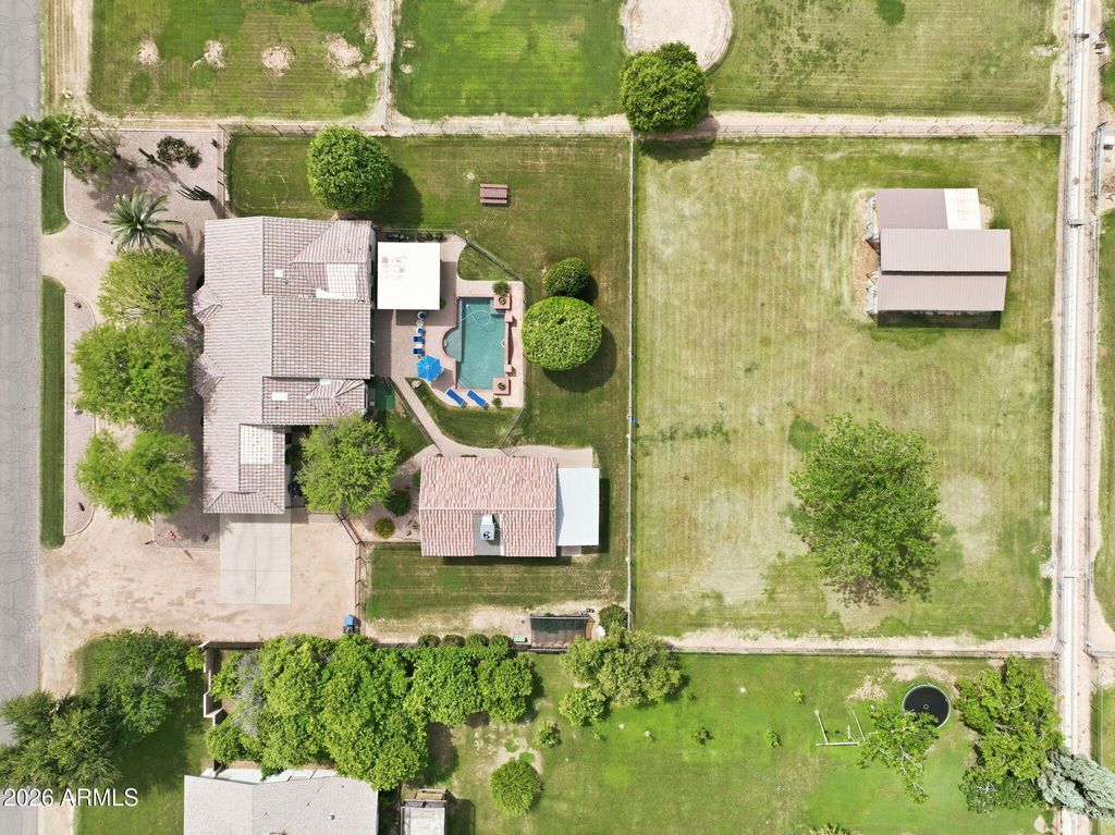 Image 5 of property listing at 332 E HARRISON Street, Gilbert, AZ 85295