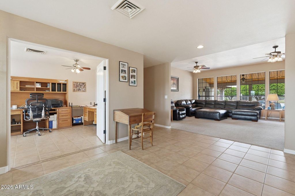 Image 54 of property listing at 332 E HARRISON Street, Gilbert, AZ 85295