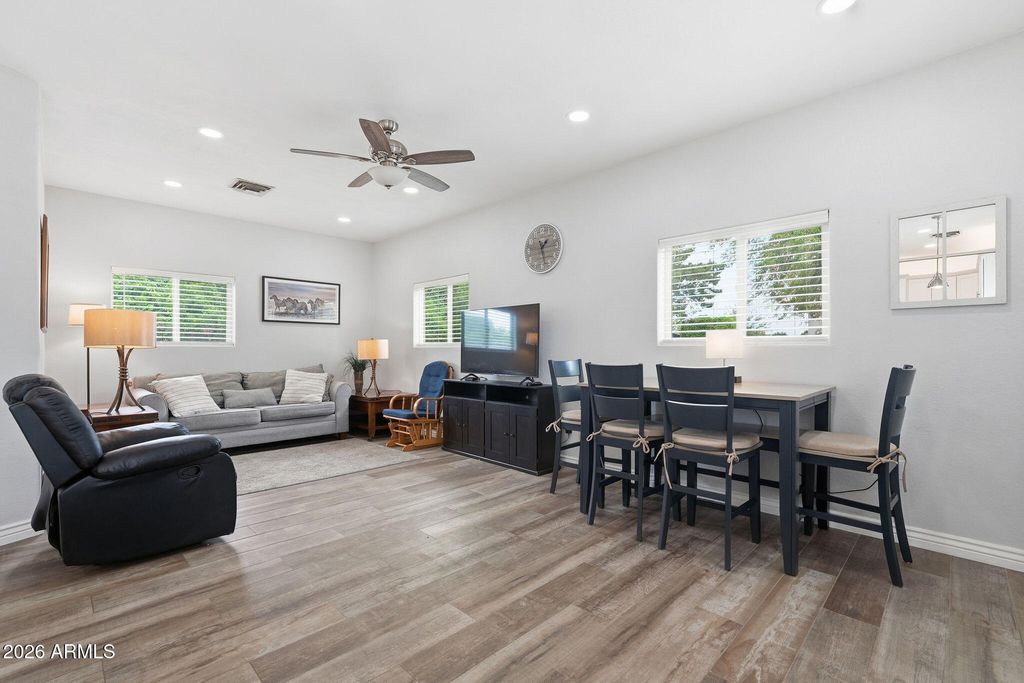 Image 60 of property listing at 332 E HARRISON Street, Gilbert, AZ 85295