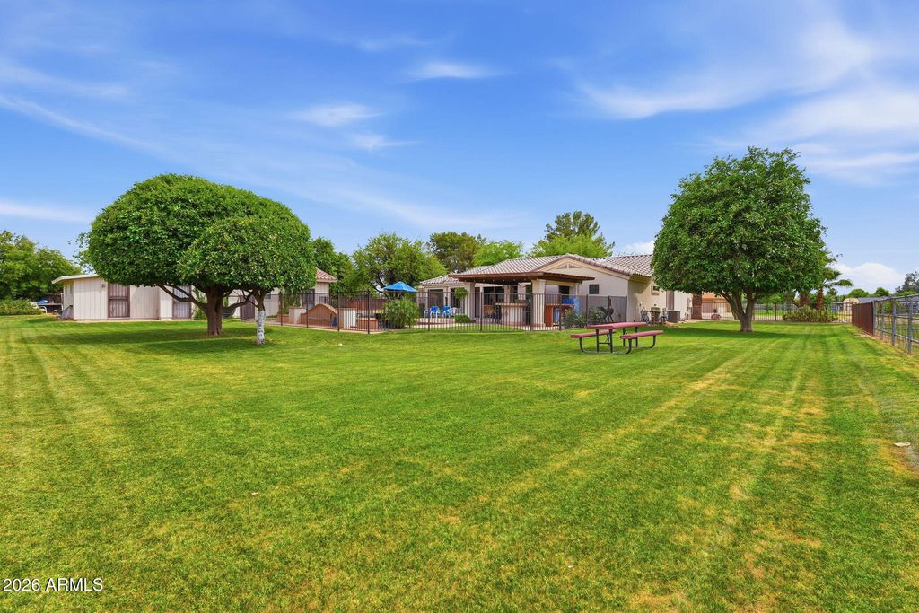 Image 84 of property listing at 332 E HARRISON Street, Gilbert, AZ 85295