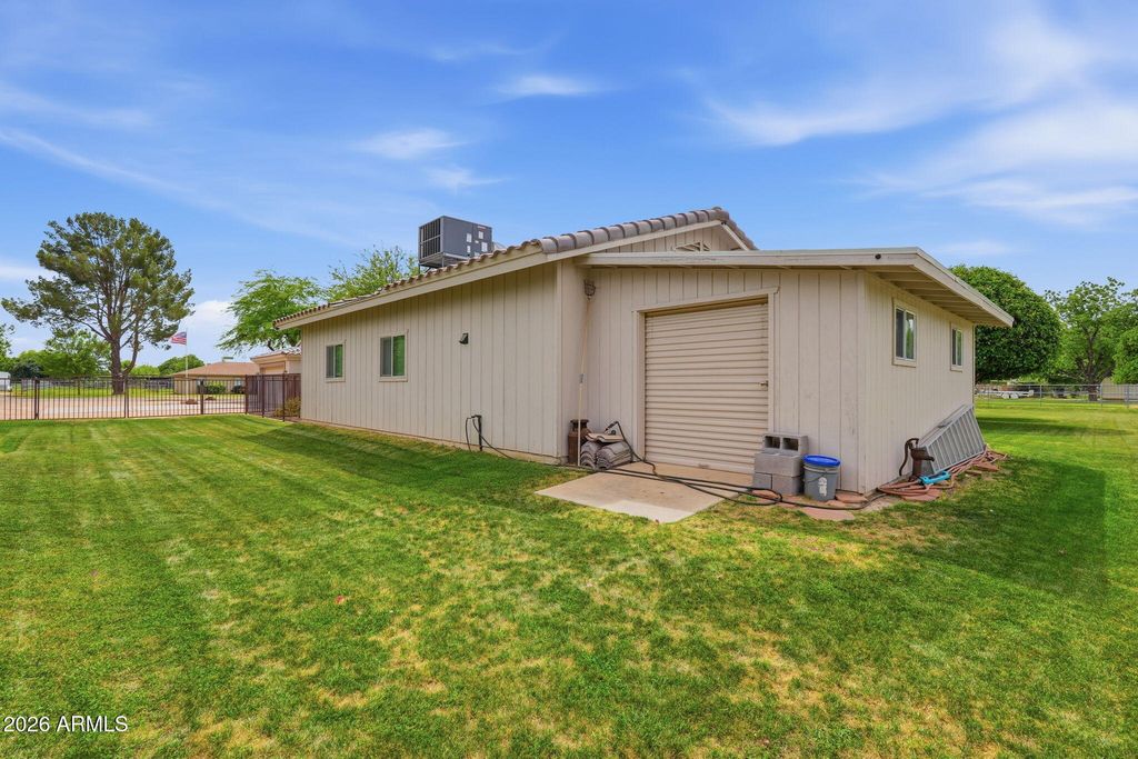 Image 99 of property listing at 332 E HARRISON Street, Gilbert, AZ 85295