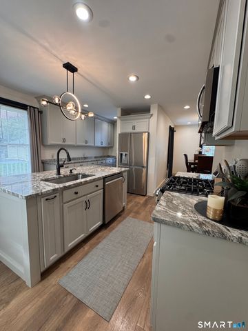 54 Chestnut Street, Bristol, CT 06010
