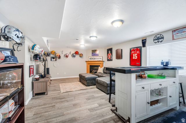 1593 W TURTLE DOVE LN, West Jordan, UT 84088