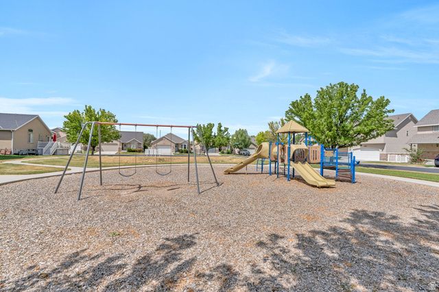 1593 W TURTLE DOVE LN, West Jordan, UT 84088