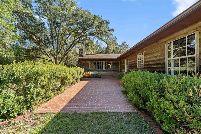 32771 Antietam Road, Lillian, AL 36549