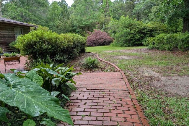 32771 Antietam Road, Lillian, AL 36549