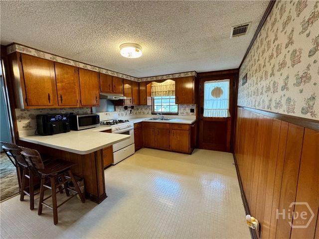 108 Tyler Street, Rincon, GA 31326