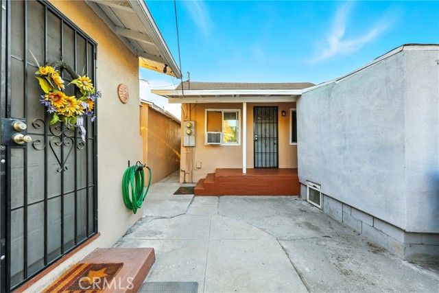 453 S Rowan Avenue, Los Angeles, CA 90063
