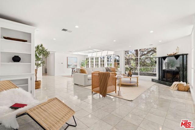 11250 Sunshine Terrace, Studio City (los Angeles), CA 91604