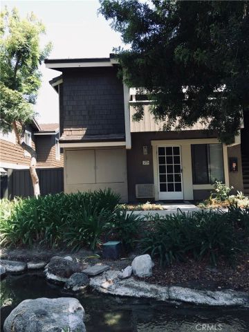 215 Springview, Irvine, CA 92620