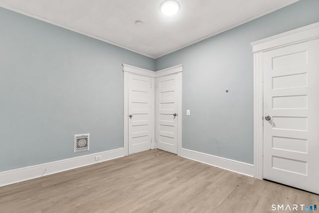 105 Carleton Avenue, Bridgeport, CT 06604