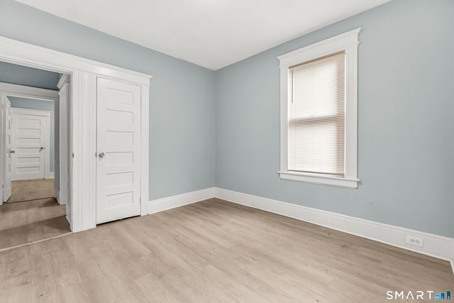 105 Carleton Avenue, Bridgeport, CT 06604