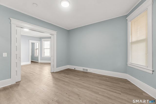 105 Carleton Avenue, Bridgeport, CT 06604