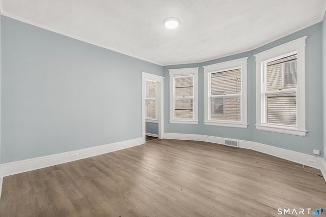 105 Carleton Avenue, Bridgeport, CT 06604