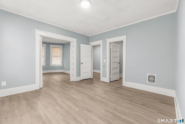 105 Carleton Avenue, Bridgeport, CT 06604