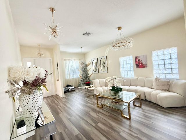 159 Berenger Walk, Royal Palm Beach, FL 33414