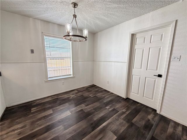 2310 Vialoux Dr, Corpus Christi, TX 78418