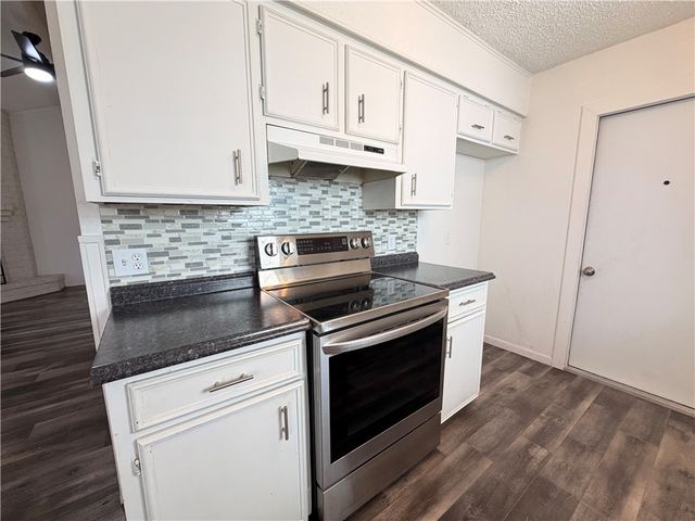 2310 Vialoux Dr, Corpus Christi, TX 78418
