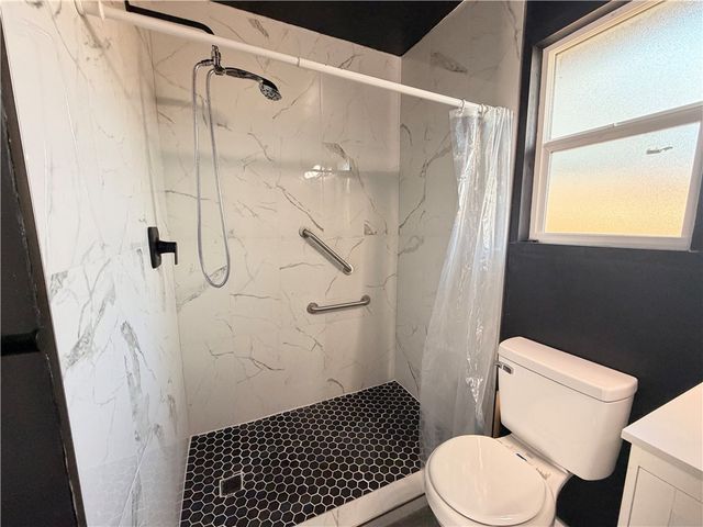 2310 Vialoux Dr, Corpus Christi, TX 78418